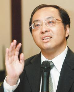 周占春法官
